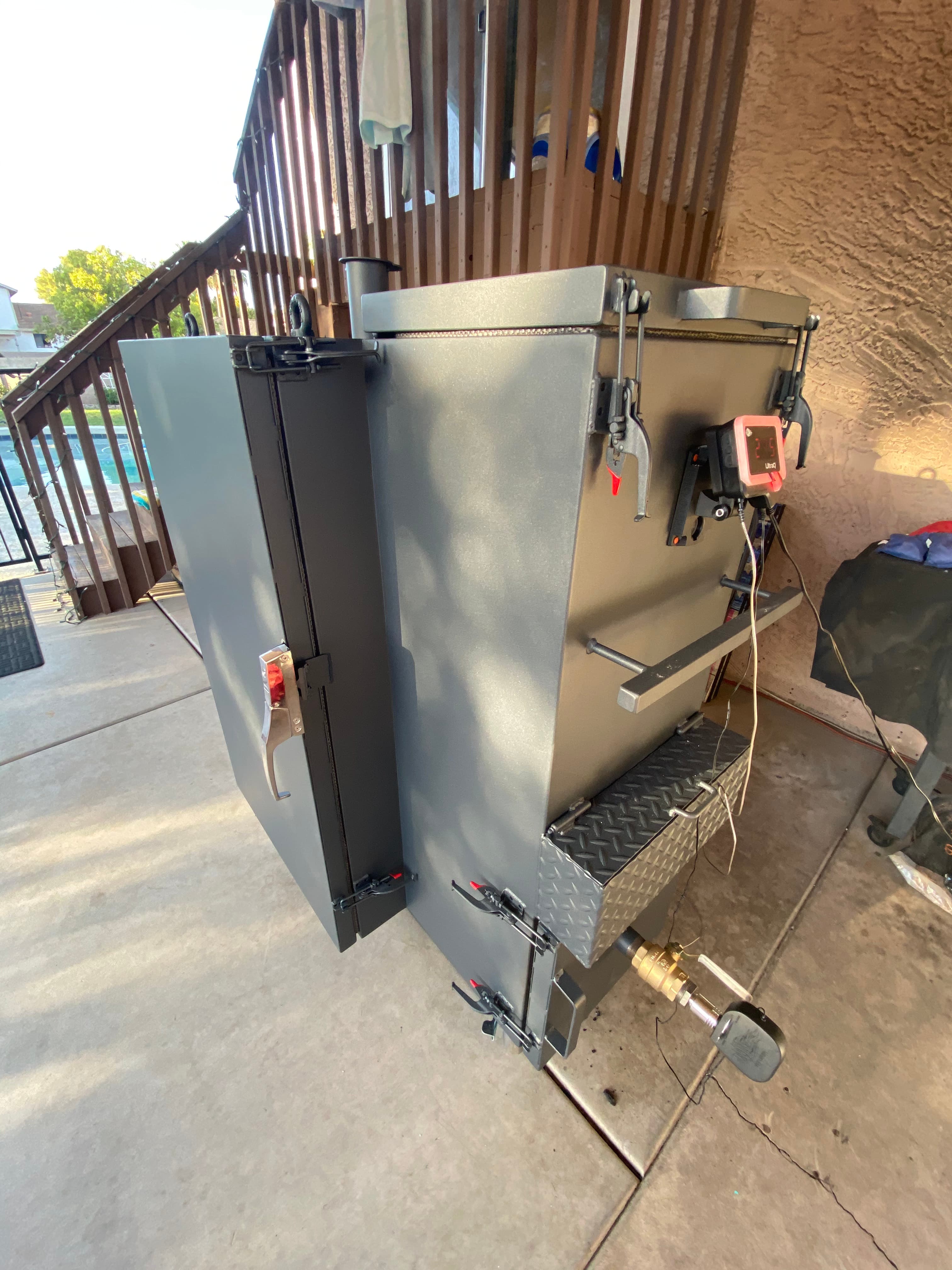 Custom smoker with side firebox design, in action, pt. 3
