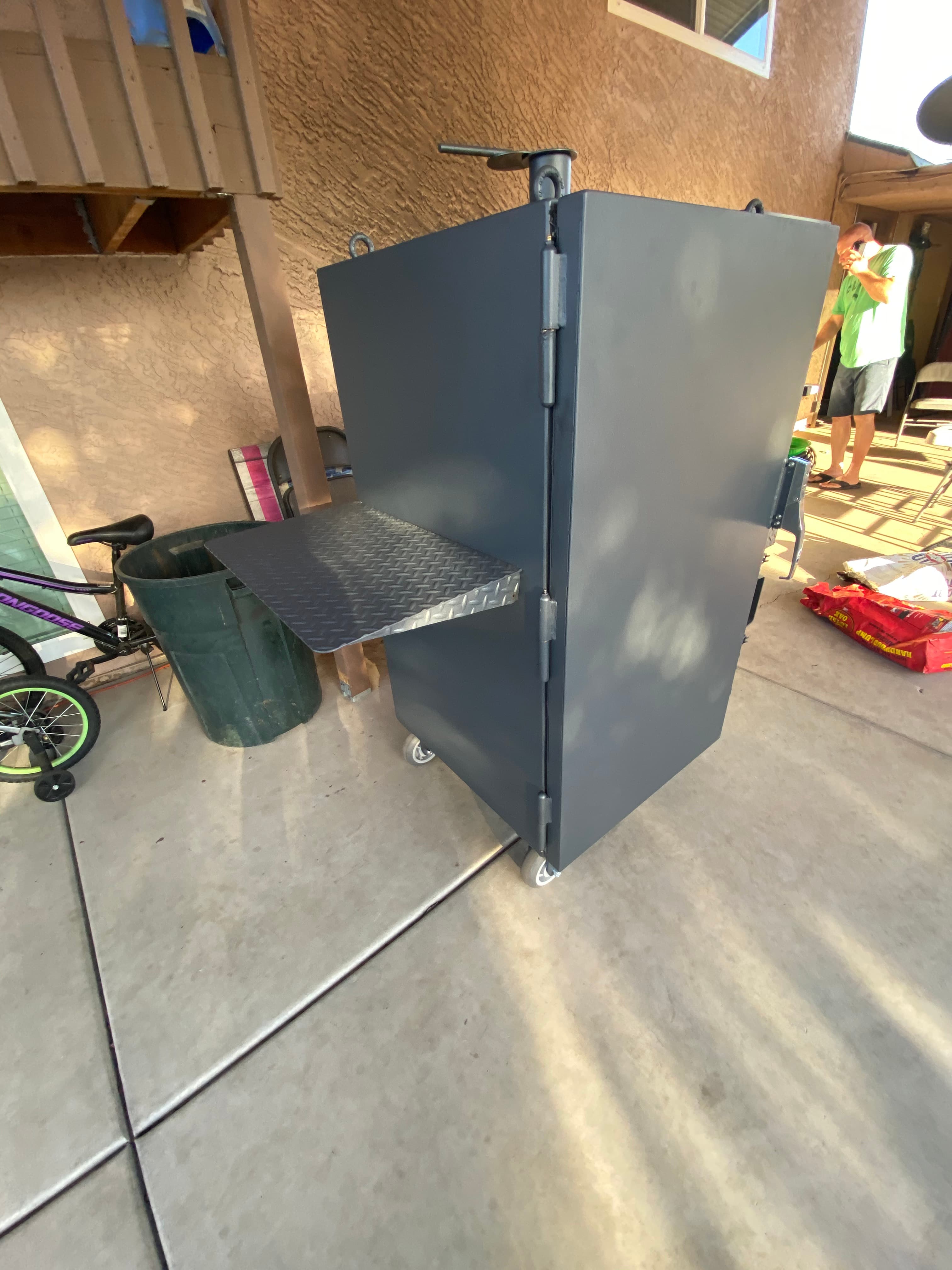 Custom smoker with side firebox design, in action, pt. 4