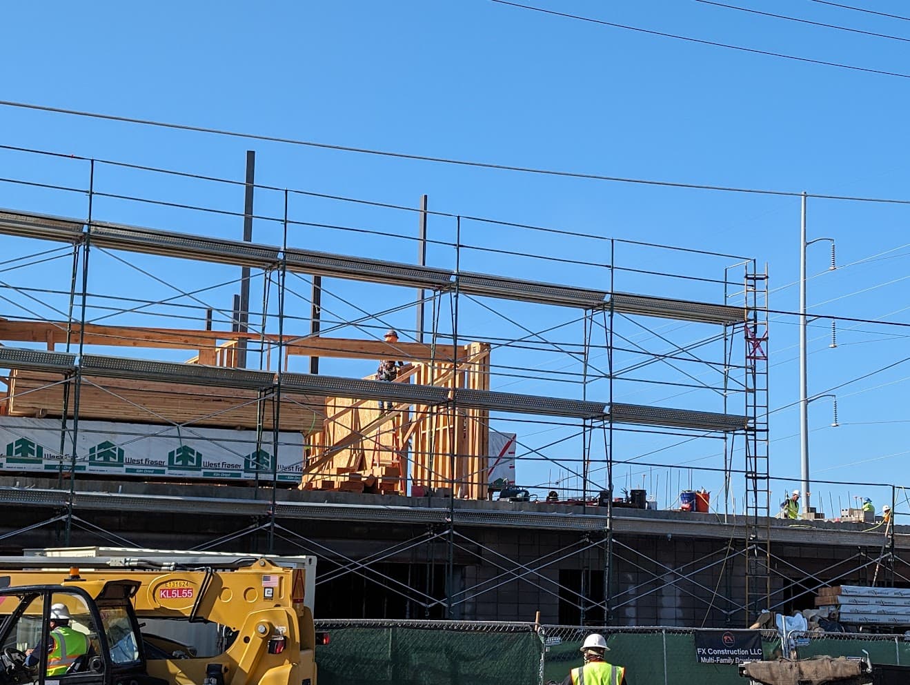 Steel support structure for building expansion