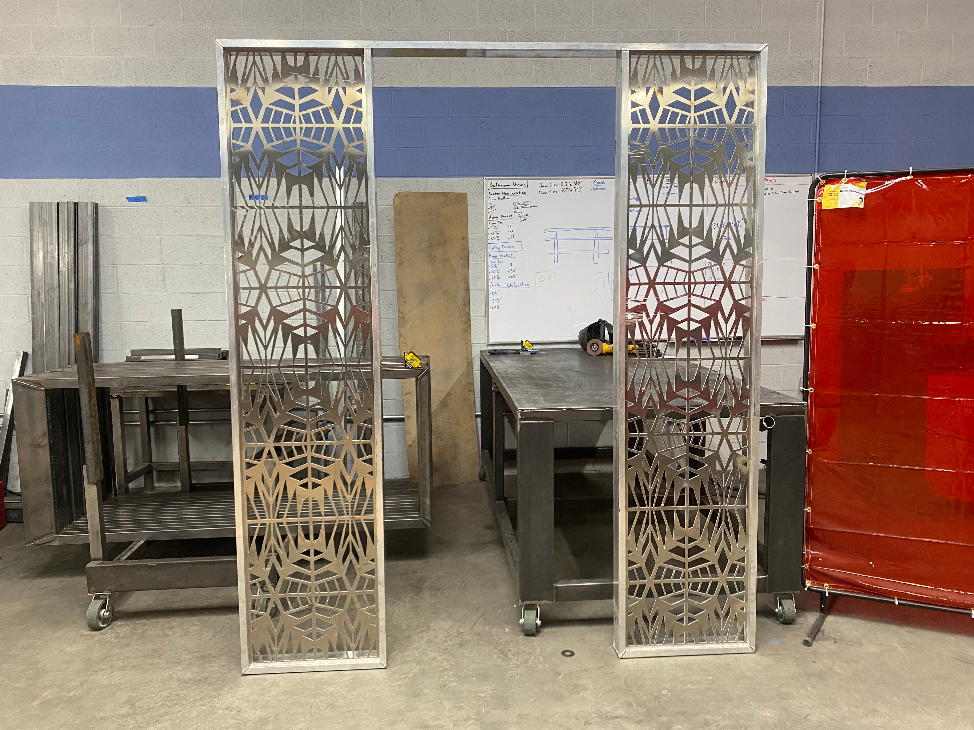 Architectural metal screen for building facade