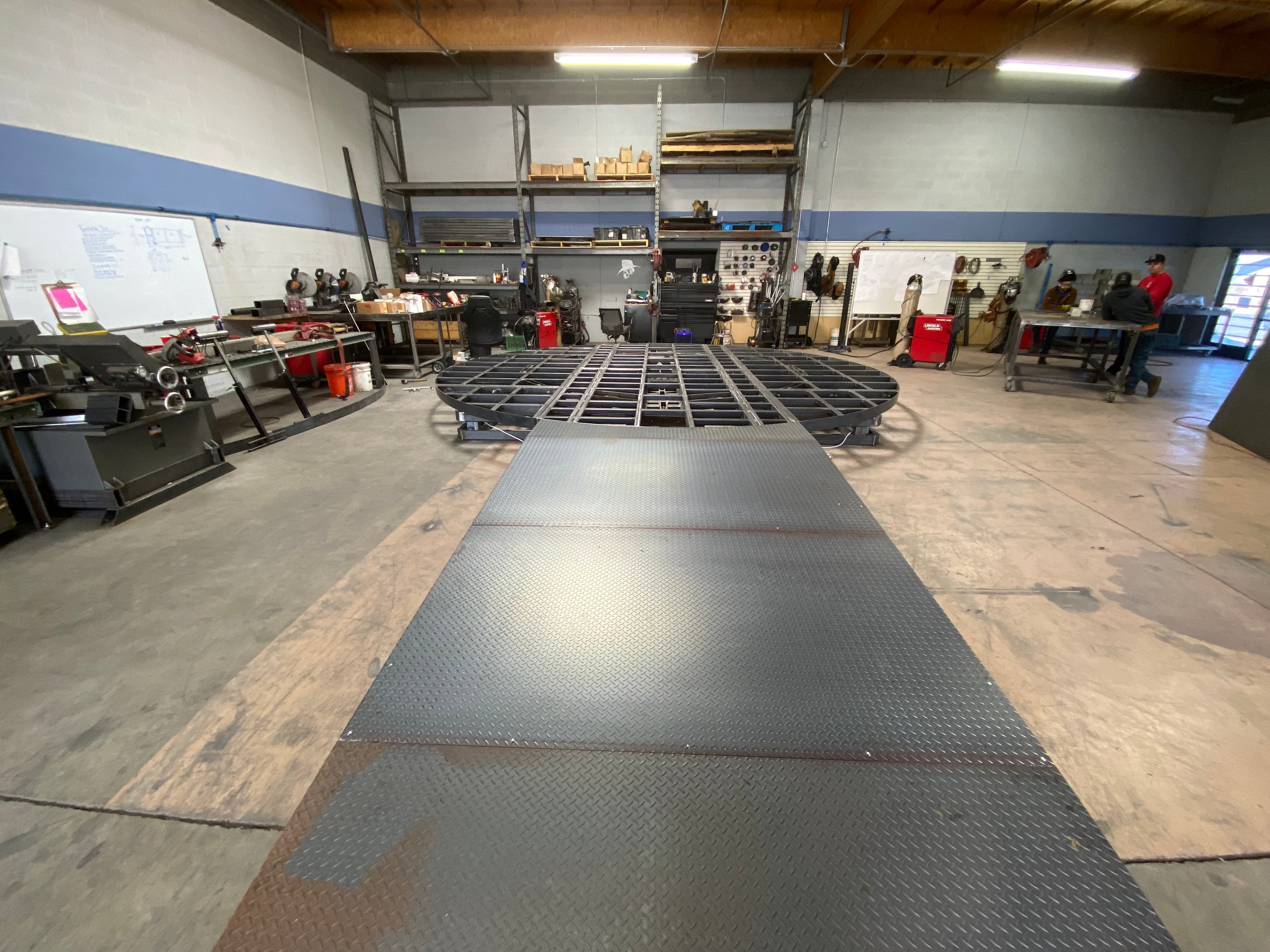 Assembled steel turn table with ramp