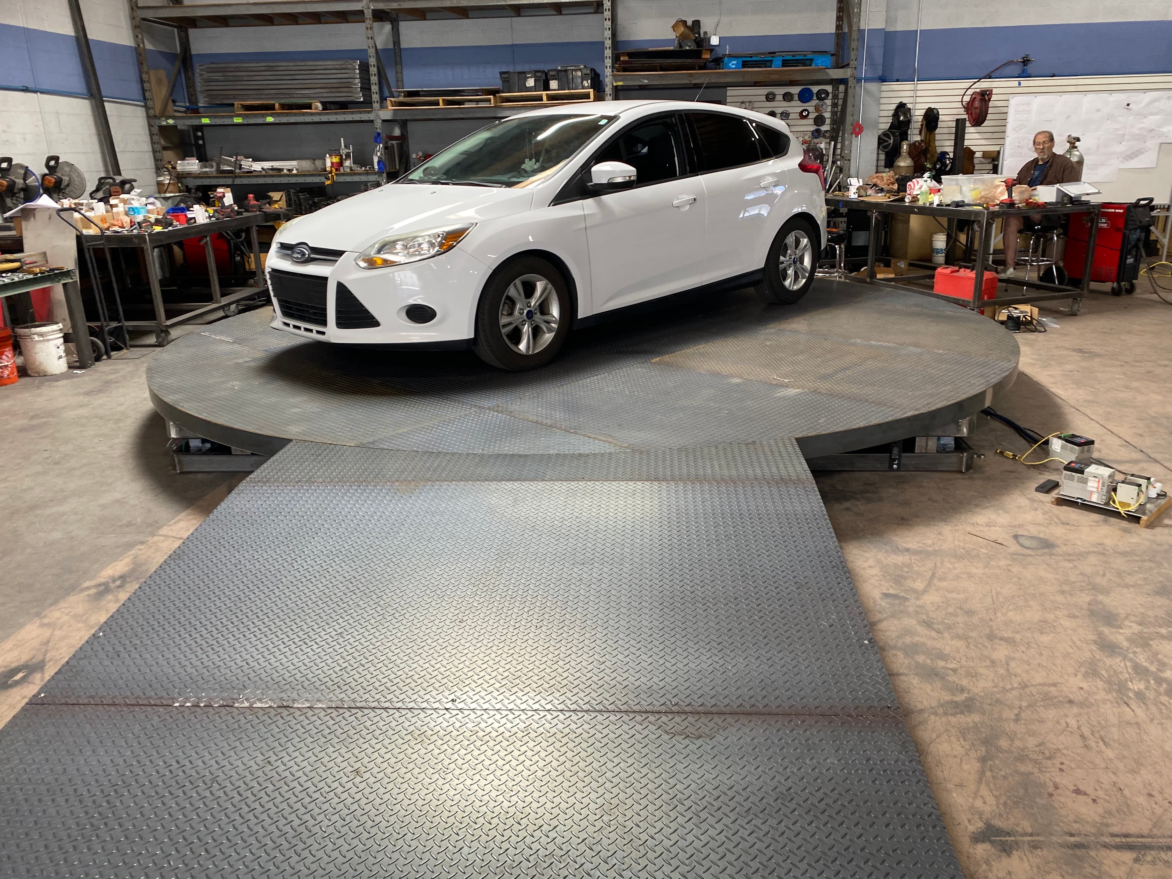 Testing the load capacity of turn table, pt. 2