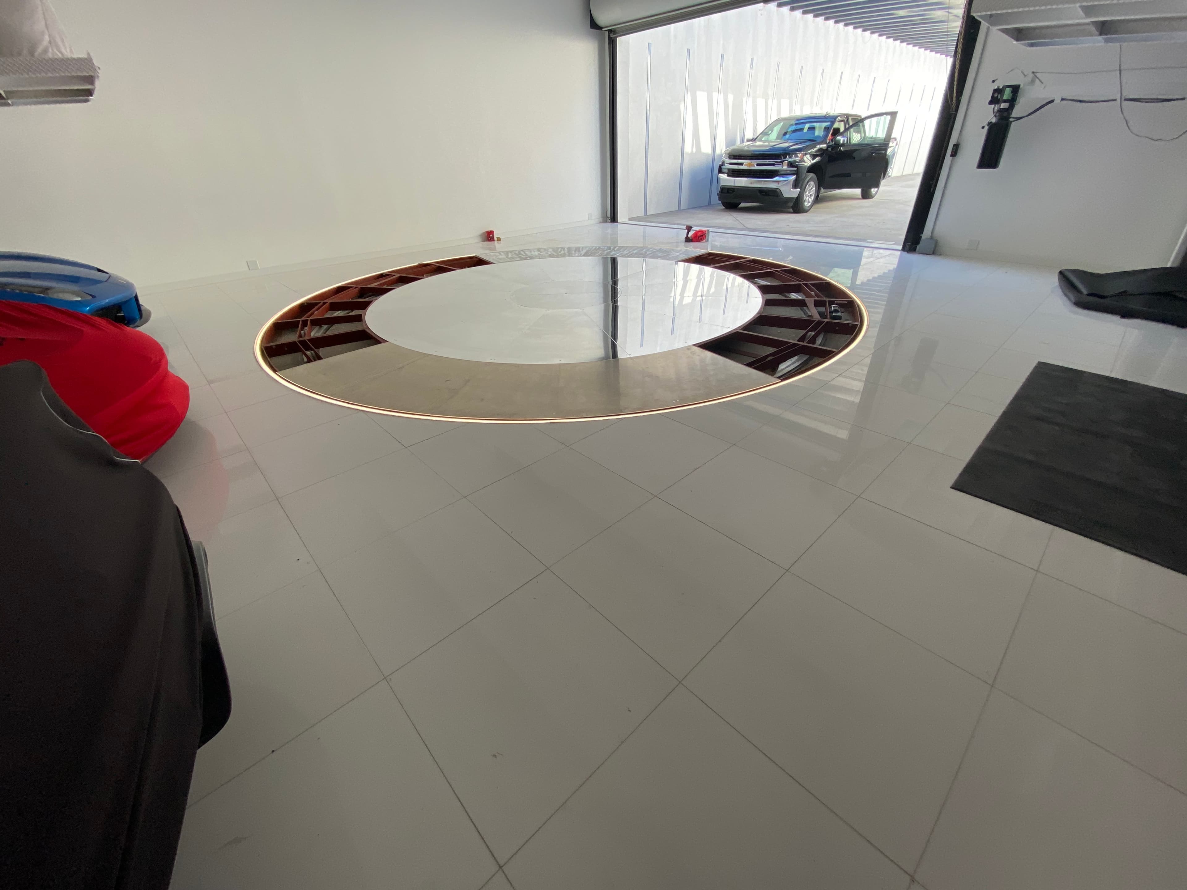 Installation of the finished turn table, pt. 5